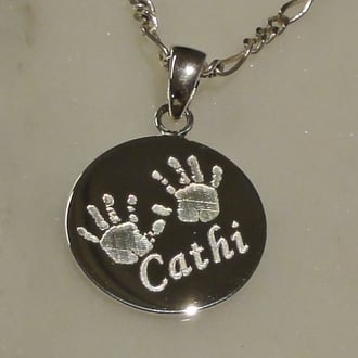 Anhänger Silber, kann mit den Hand und Fussabdrücken des eigenen Kindes graviert werden
