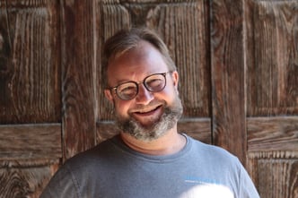 Fabian Winiger, Steinmetz Geschäftsführer und Gründer der Firma