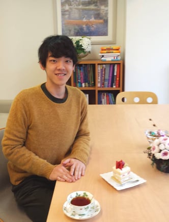 イギリス留学から帰って会いに来てくれた時の写真です