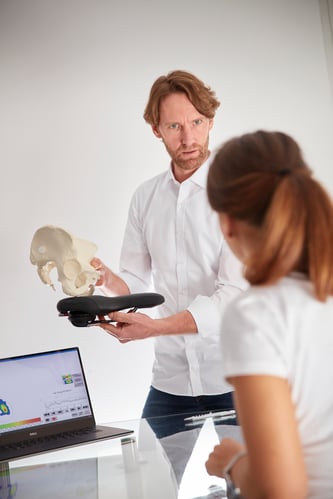 Eine ausreichend breite Sattelnase reduziert den Druck auf empfindliche Körperregionen, steigert so den Komfort.