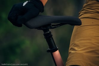 Mit der Rock Shox „Reverb Stealth“ (ab 390 Euro) lässt sich der Sattel auf Knopfdruck versenken