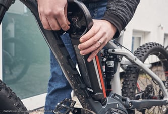 Im Idealfall soll der Akku einen Ladezustand von rund 60 Prozent oder mehr haben