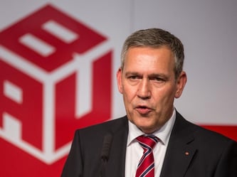 Der Bundesvorsitzende der IG BAU, Robert Feiger. Foto: Hannibal