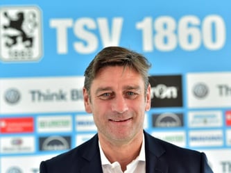 Der Sportchef des Fußballvereins TSV 1860 München, Oliver Kreuzer. Foto: Peter Kneffel/Archiv