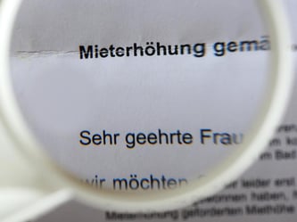 Der Bundesrat hatte die Einführung der Mietpreisbremse Ende März gebilligt Foto: Jens Kalaene