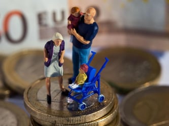 Kindergeld gibt es nicht nur für kleine Kinder. Auch für große, die noch studieren, zahlt der Staat die Unterstützung. Foto: Jens Büttner