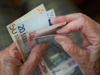 Wird die Rente reichen?. Foto: Marijan Murat/Symbolfoto