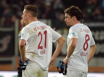 Die Augsburger waren nach dem 0:0 gegen Köln ratlos. Foto: Stefan Puchner