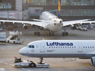 Die Maschinen der Lufthansa werden demnächst wieder am Boden bleiben. Die Gewerkschaft Vereinigung Cockpit hat die Gespräche mit der Lufthansa für gescheitert erklärt. Ein Streiktermin wird erst wieder einen Tag zuvor bekannt gegeben. Foto: Christoph Schm