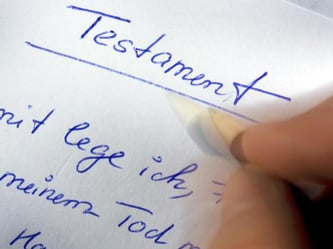 Die «Generation Mitte» macht sich Sorgen um ihre Altersvorsorge. Sie hoffen dabei auf eine Erbschaft. Foto: Jens Büttner