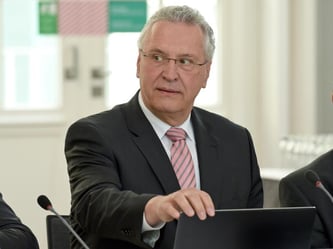 Herrmann hatte in einer Talkshow über den Sänger Roberto Blanco gesagt, er sei ein «wunderbarer Neger». Foto: Hendrik Schmidt