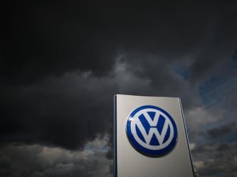 Die Hiobsbotschaften aus Wolfsburg reißen nicht ab. Foto: Julian Stratenschulte