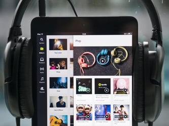 Spotify, Deezer, Juke oder Soundcloud: Musik-Streamingdienste haben im vergangenen Jahr in Deutschland einen Umsatz von 371 Millionen Euro erzielt. Foto: Ole Spata