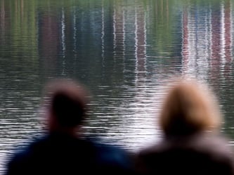 Entscheiden sich Partner, zwei Haushalte zusammenzulegen, kann der Vermieter kaum etwas einwenden. Foto: Friso Gentsch