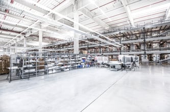 Blick in das neue Logistikzentrum (Foto: obs/mytheresa.com GmbH)