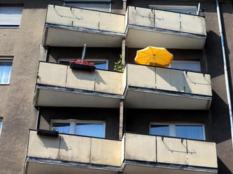 Die Mietpreisbremse ist erst seit einigen Wochen in Kraft und längst noch nicht flächendeckend. Foto: Wolfgang Kumm/Illustration