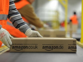 Die deutsche Buchbranche liegt erneut mit dem US-Konzern Amazon im Clinch. Foto: Jan-Philipp Strobel/Archiv
