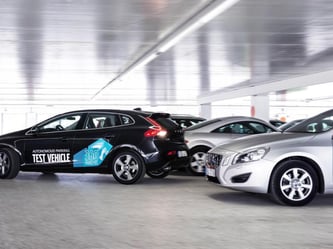 Autonome Parker: Hersteller wie Volvo arbeiten an Systemen, bei denen die Autos in Eigenregie ins Parkhaus fahren und sich dann einen freien Platz suchen. Foto: Volvo