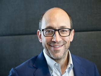 Der scheidende Twitter-Chef Dick Costolo in Hamburg in einem Büro von Twitter Deutschland. Foto: Christian Charisius
