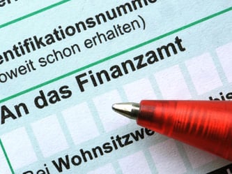 Nach der Steuererklärung folgt der Steuerbescheid vom Finanzamt. Wird dieser nachtrräglich geändert, darf dies nicht zulasten des Steuerzahlers gehen. Foto: Armin Weigel