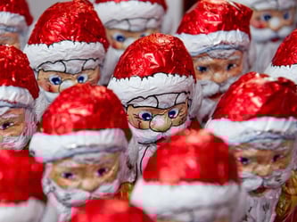 Jeder Dritte Schoko-Weihnachtsmann wird exportiert. Foto: Sebastian Kahnert