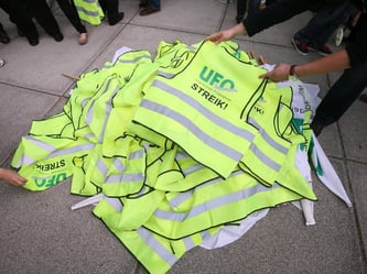 Drohen neue Streiks bei der Lufthansa? Ufo will sich mit der Pilotengewerkschaft Vereinigung Cockpit (VC) und der Gewerkschaft Verdi abstimmen, um ein gemeinsames Vorgehen zu verabreden. Foto: Frank Rumpenhorst/Symbolbild