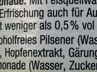 In den meisten Fällen ist «Alkoholfreies» Bier nicht komplett alkoholfrei. Foto: Patrick Pleul
