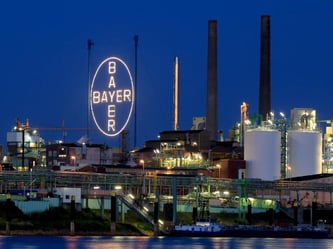 Bayer-Werk in Leverkusen: Der Monsanto-Deal würde Bayer zur weltweiten Nummer eins im Geschäft mit Agrarchemie machen. Foto: Oliver Berg