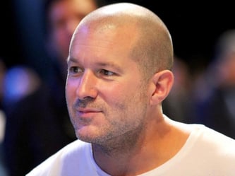 Apple Chefdesigner Jony Ive, der seit dem ersten iMac Ende der 90er Jahre das Design der Apple-Geräte bestimmt, gilt als Schlüsselfigur für den Konzern. Foto: Christoph Dernbach