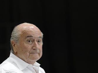 Der mit Spannung erwartete Auftritt von Joseph Blatter platzte in letzter Minute. Foto: Laurent Gillieron