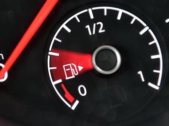 In manchen Nachbarländern sind die Spritpreise günstiger. Foto: Hendrik Schmidt