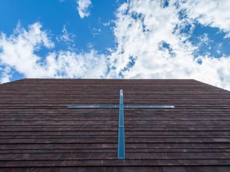 70 Prozent der Katholiken, die an der Studie teilnahmen, wollen eine Anerkennung und Segnung gleichgeschlechtlicher Partnerschaften. Foto: Lukas Schulze/Symbol