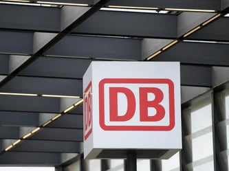 Zum 13. Dezember werden Tickets für den Nahverkehr wieder teurer. Foto: Rainer Jensen