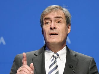 «Bürokratie muss abgebaut werden, statt durch neue Gesetzentwürfe neue Bürokratie zu schaffen», fordert BDA-Präsident Kramer. Foto: Rainer Jensen/Archiv