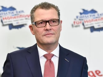 Rainer Dulger, Präsident des Arbeitgeberverbands Gesamtmetall, warnt vor zu hohen Arbeitskosten. Foto: Uwe Anspach/Archiv