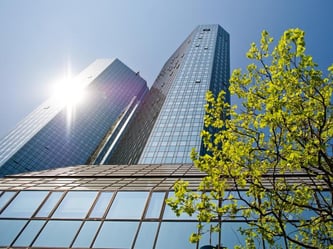 Die Zentrale der Deutschen Bank. Foto: Christoph Schmidt/Archiv