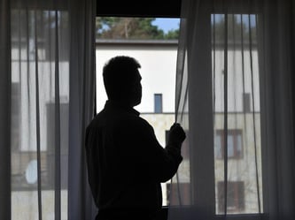 Patient mit Burn-out-Erkrankung: Die Rentenversicherung führt den Anstieg vor allem darauf zurück, dass psychische Störungen besser erkannt werden als früher. Foto: Patrick Pleul/Archiv