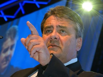 SPD-Chef Sigmar Gabriel plädiert bei der Frage der Kanzlerkandidatur für einen innerparteilichen Konkurrenzkampf. Foto: Oliver Dietze