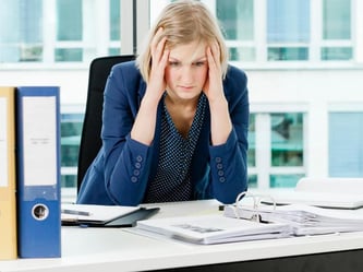 Wie soll es weitergehen? Tauchen erste Gerüchte über Stellenstreichungen auf, fragt sich fast jeder, ob er selbst auch davon betroffen ist. Foto: Monique Wüstenhagen