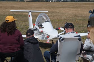 Die Cri Cri ist das kleinste zweimotorige Flugzeug der Welt