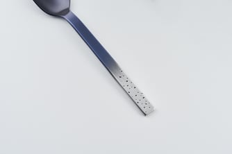 職人の手の動きが模様として現れる唯一無二の仕上がり（Ten） 