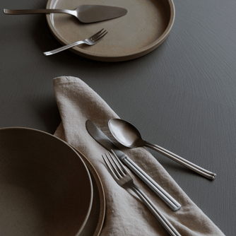 軽やかで洗練された日常のためのカトラリー