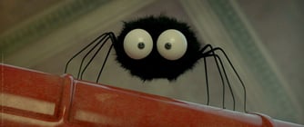 登場キャラクターの1つ「クモ」の姿は、スタジオジブリのあの有名キャラクターのビジュアルそのもの！