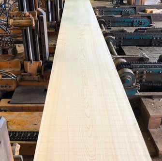 桧（檜）一枚板