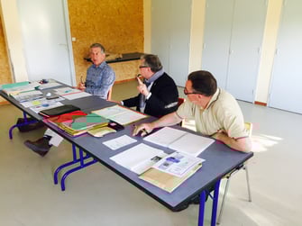 de gauche à droite Henri Paul Fin, Hubert Louvet et Jean Claude Pieri réunis pour la dernière fois avant le dimanche 22 mai jour de la course