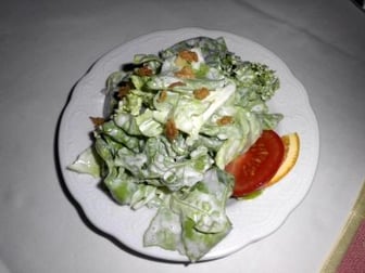 Salat mit Sahnedressing