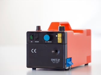 Crimptechnik Abisolierbox Kurt Betz GmbH Sondermaschinenbau Crimpen Frontplatten Lohnfertigung CNC Automatisierung Produktion Technische Feedern