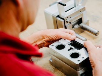 Fertigungstechnik Werkzeugtechnik Sondermaschinenbau Hersteller Lohnfertigung Montage Kurt Betz GmbH Bestueckungstechnik Maschinenbau Firmen Heilbronn