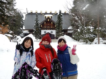 旭川市　上川神社　早朝スノーシューツアー
