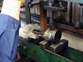 L型エンジン 610ブルーバード